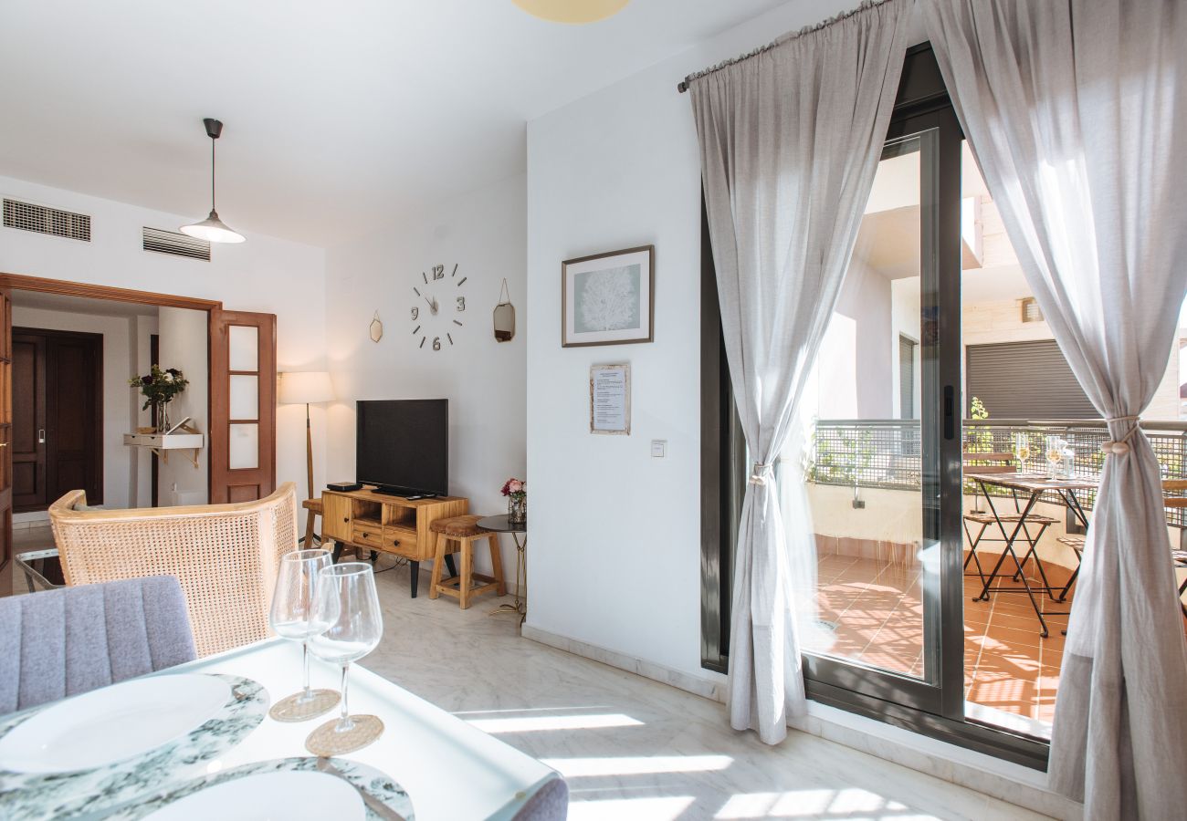 Apartamento en Sevilla - Apartamento Mairena. Piscina y parking privado.