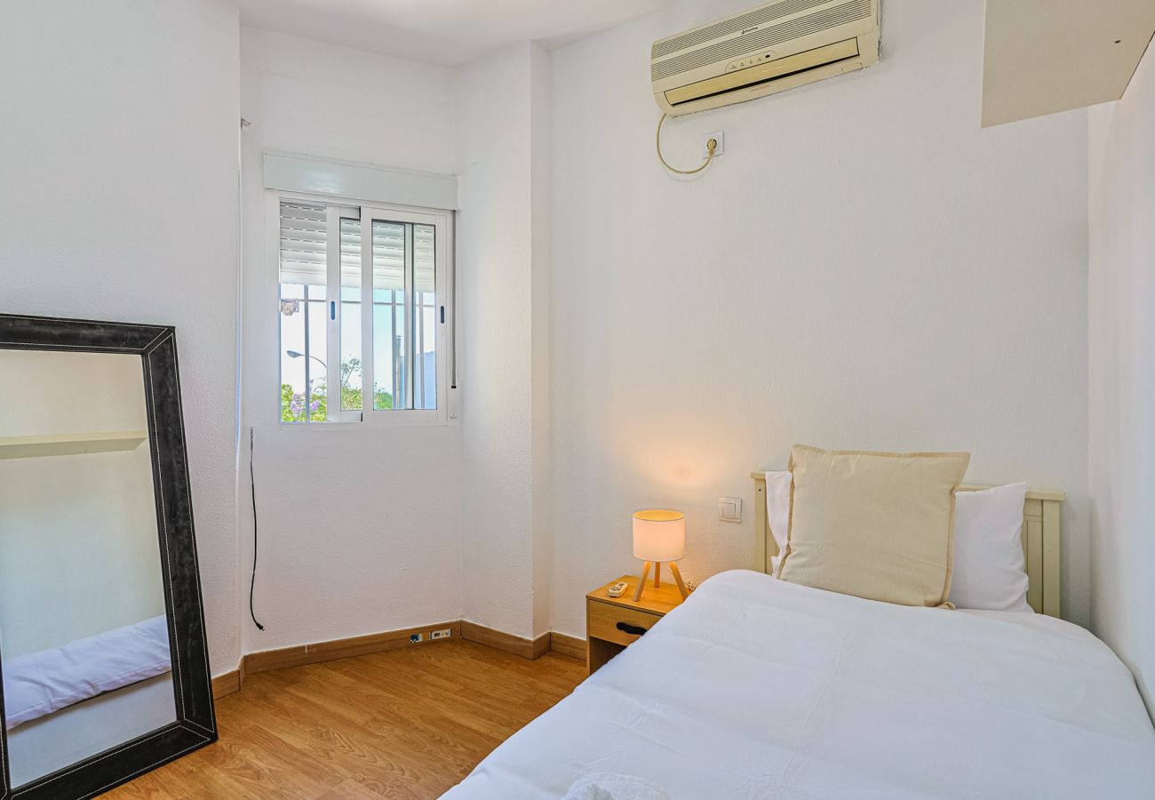 Casa en Mairena Del Aljarafe - Casa Los Patios Mairena · 6 Pax · 2 Baños · AC
