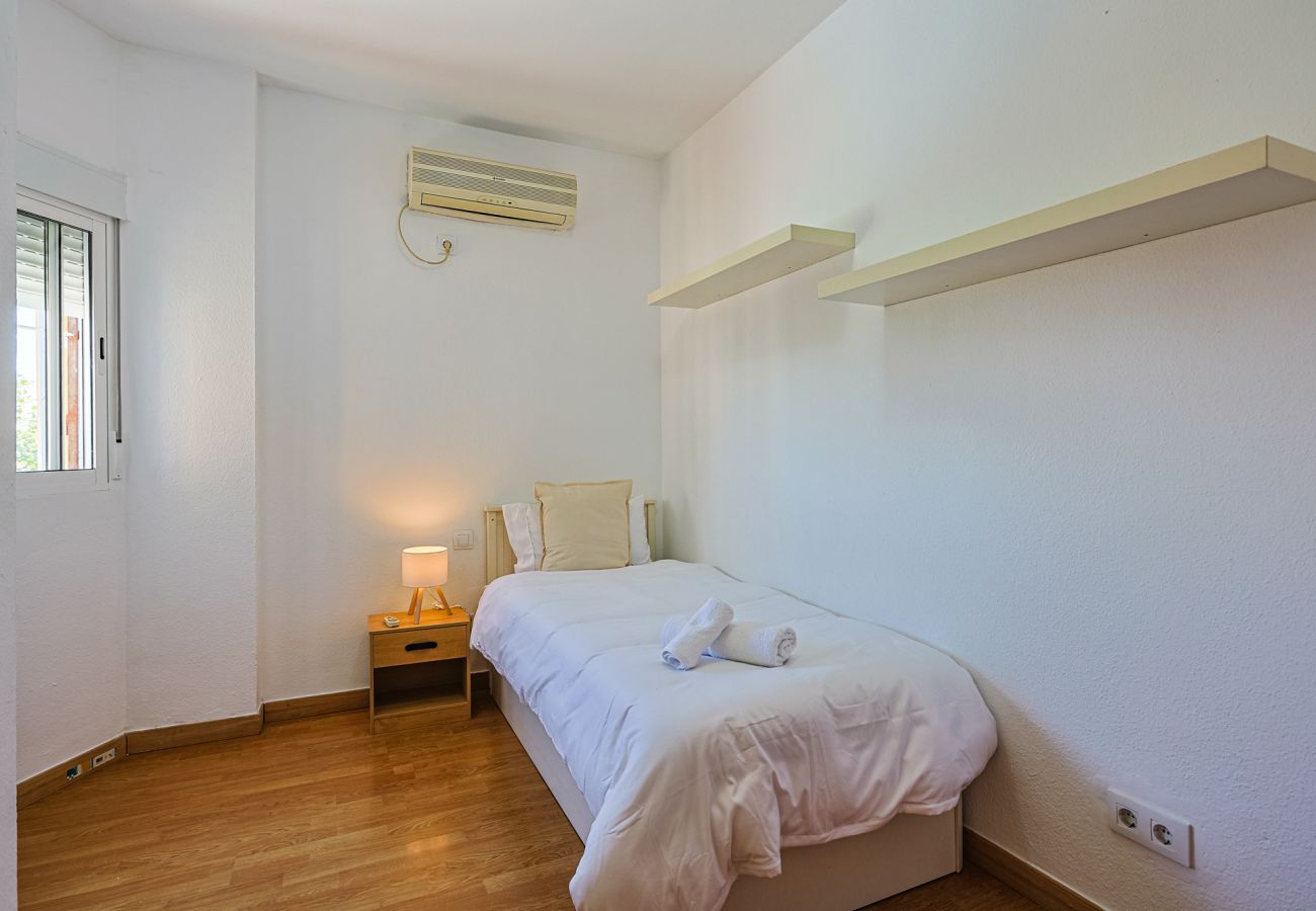 Casa en Mairena Del Aljarafe - Casa Los Patios Mairena · 6 Pax · 2 Baños · AC