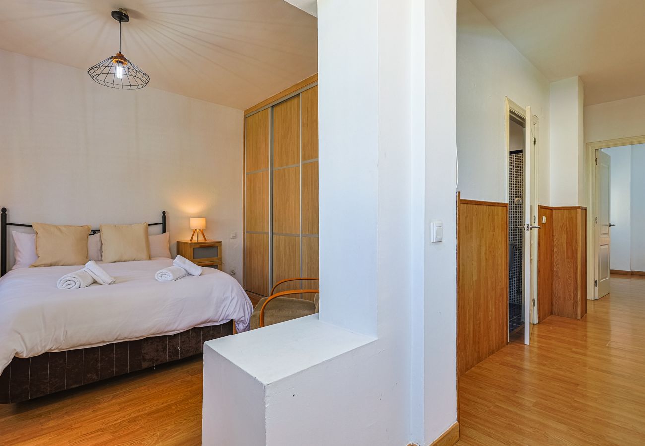 Casa en Mairena Del Aljarafe - Casa Los Patios Mairena · 6 Pax · 2 Baños · AC