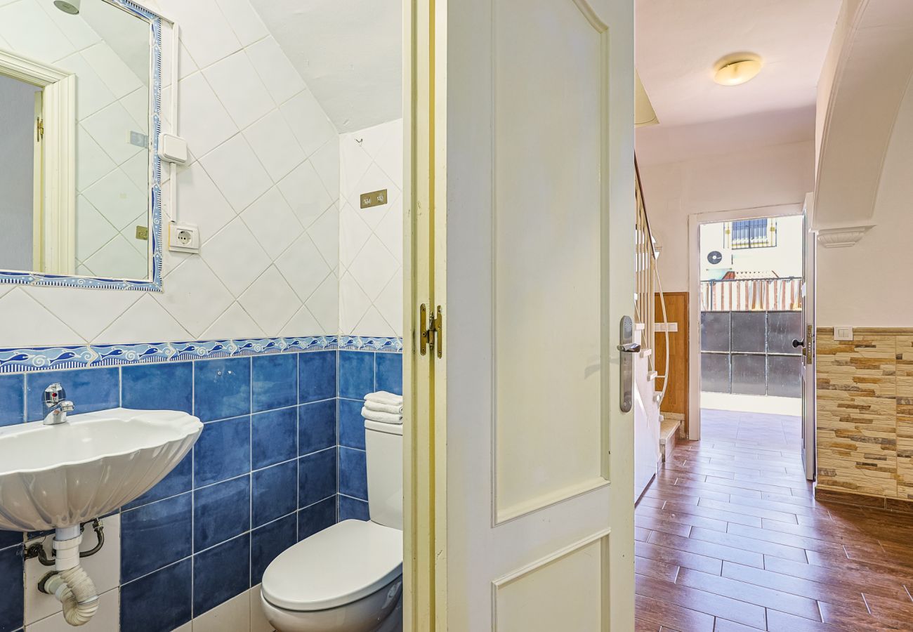 Casa en Mairena Del Aljarafe - Casa Los Patios Mairena · 6 Pax · 2 Baños · AC