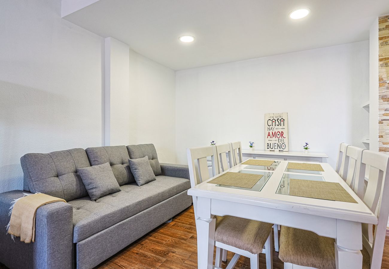Casa en Mairena Del Aljarafe - Casa Los Patios Mairena · 6 Pax · 2 Baños · AC