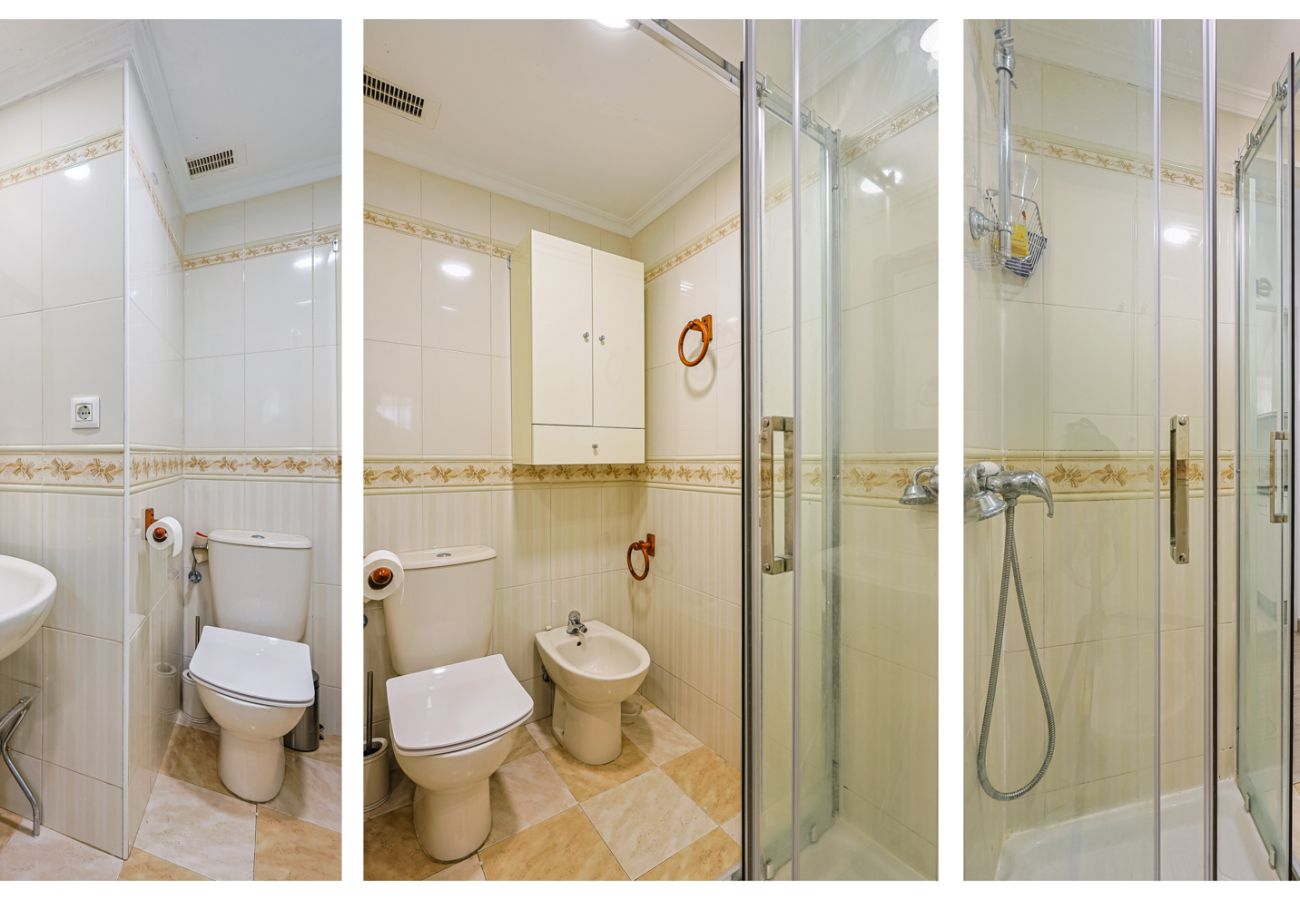 Apartamento en Sevilla - Luminoso Apartamento con Aire Acondicionado en Marqués de Nervión - Vacacional Sevilla