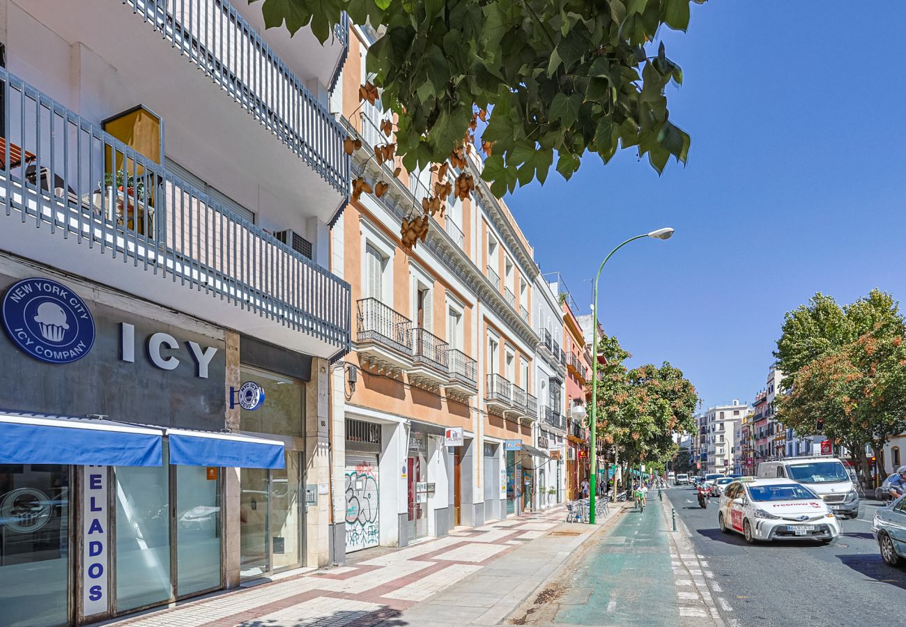 Apartamento en Sevilla - Menendez Pelayo - Estudio con aire acondicionado