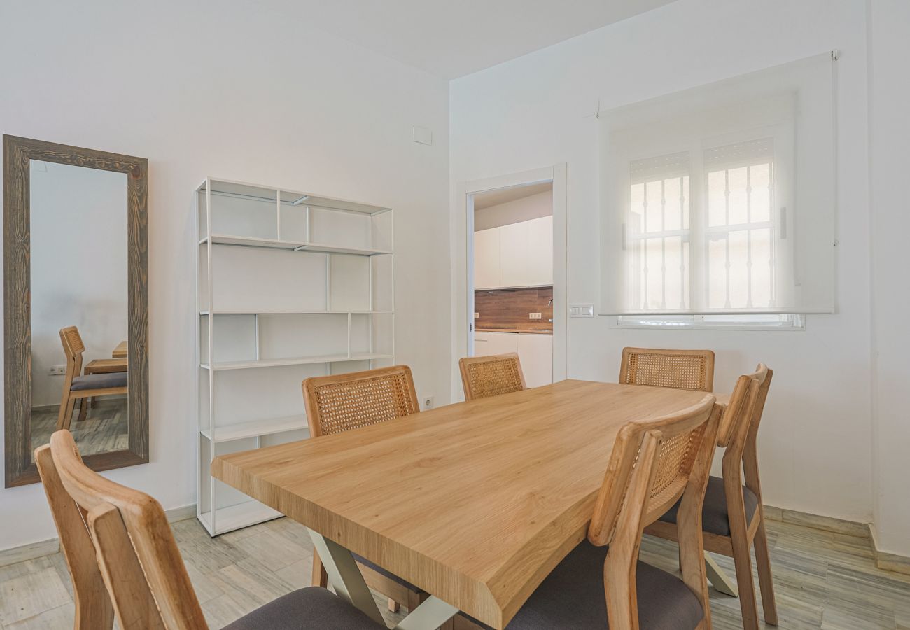 Apartment in Seville - Apartamento Peral - Vacacional Sevilla