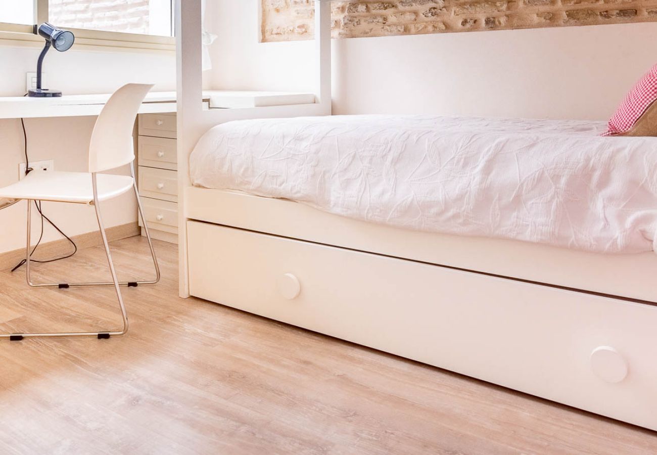 Apartment in Seville - Apartamento Hercules - Vacacional Sevilla