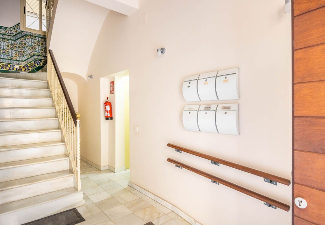 Apartment in Seville - Apartamento Hercules - Vacacional Sevilla
