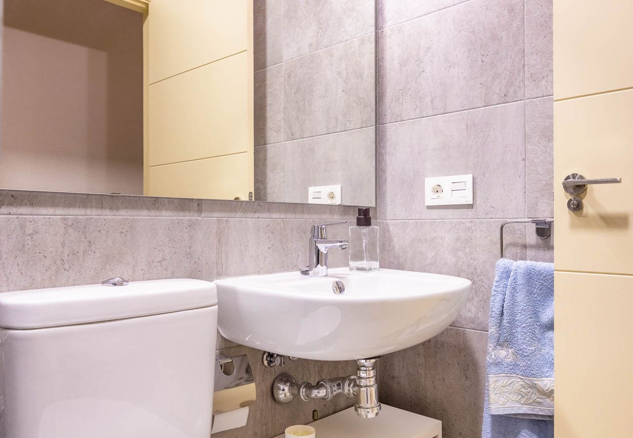 Apartment in Seville - Apartamento Hercules - Vacacional Sevilla