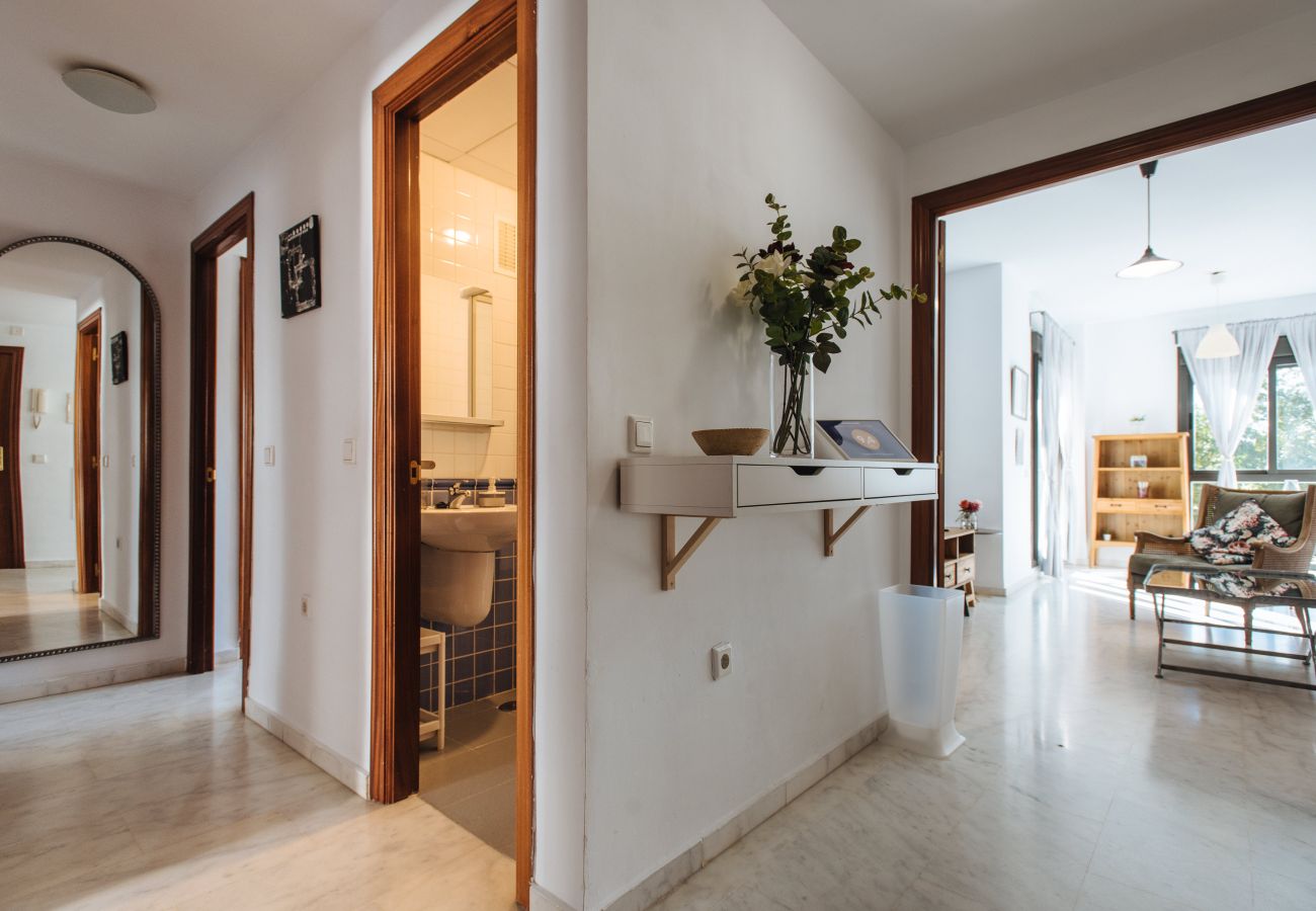 Apartment in Seville - Apartamento Mairena. Piscina y parking privado.
