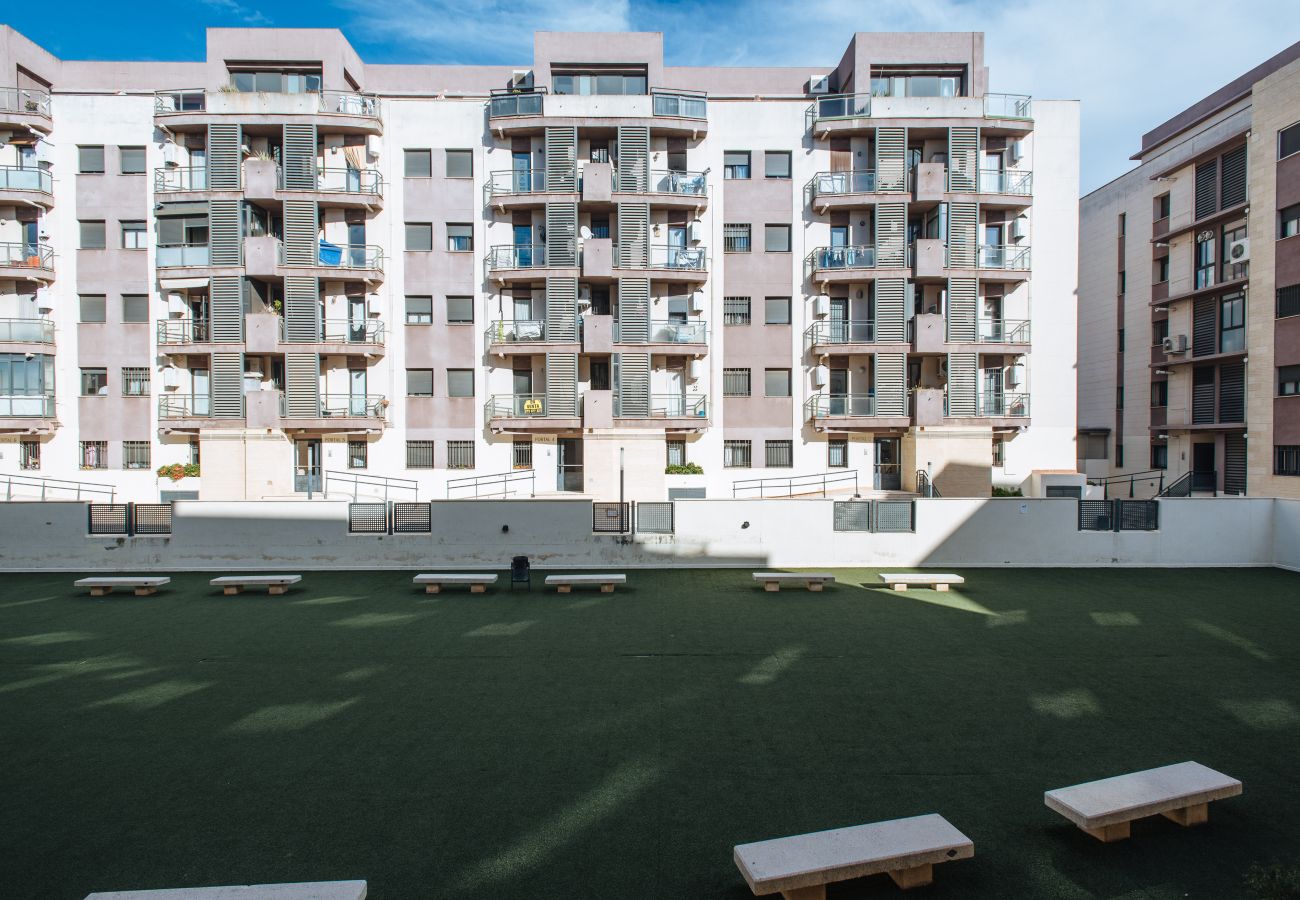 Apartment in Seville - Apartamento Mairena. Piscina y parking privado.