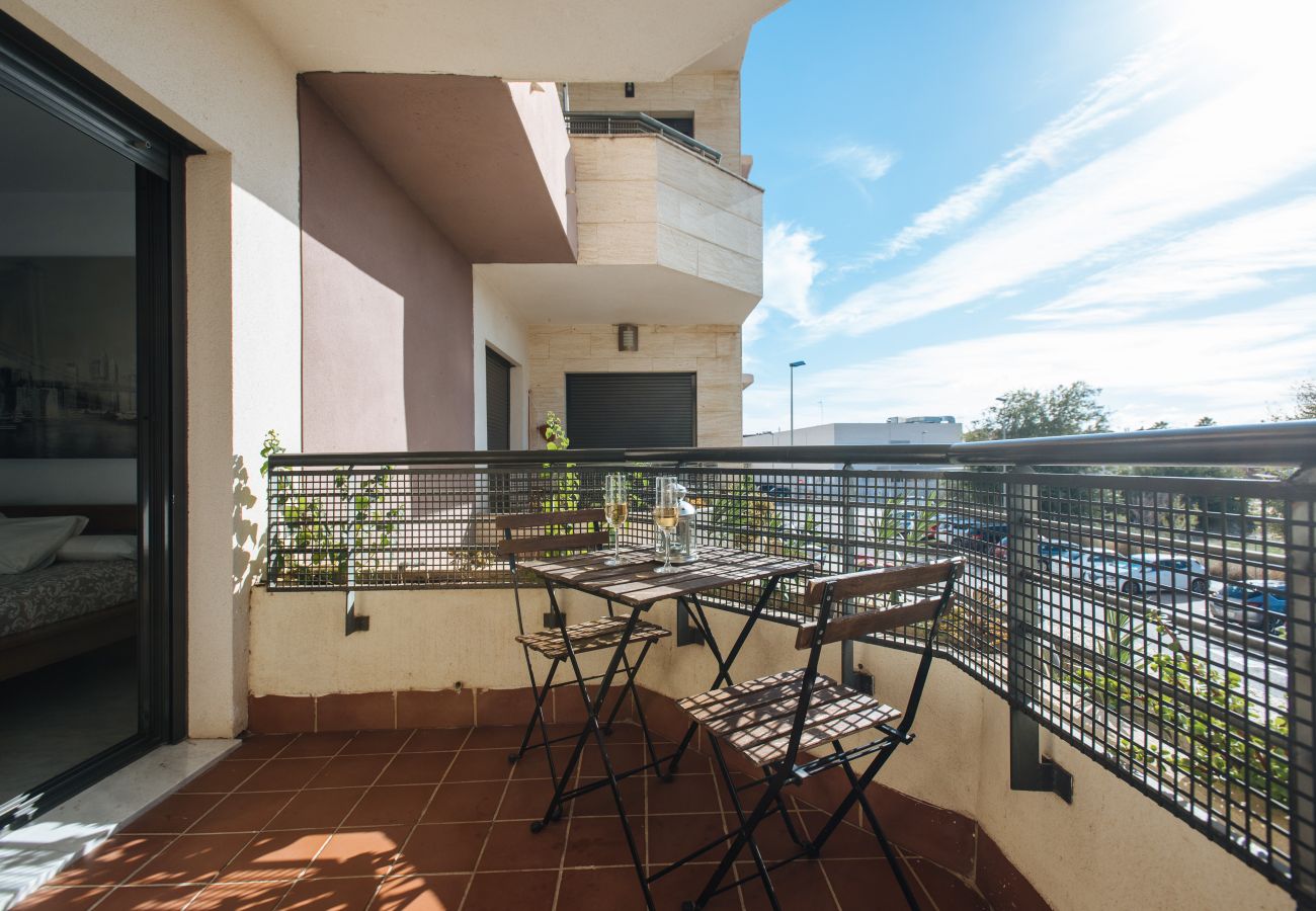 Apartment in Seville - Apartamento Mairena. Piscina y parking privado.