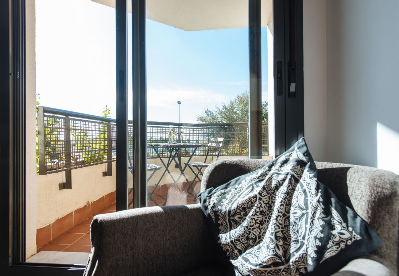 Apartment in Seville - Apartamento Mairena. Piscina y parking privado.