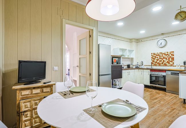 House in Mairena Del Aljarafe - Casa Los Patios Mairena · 6 Pax · 2 Baños · AC