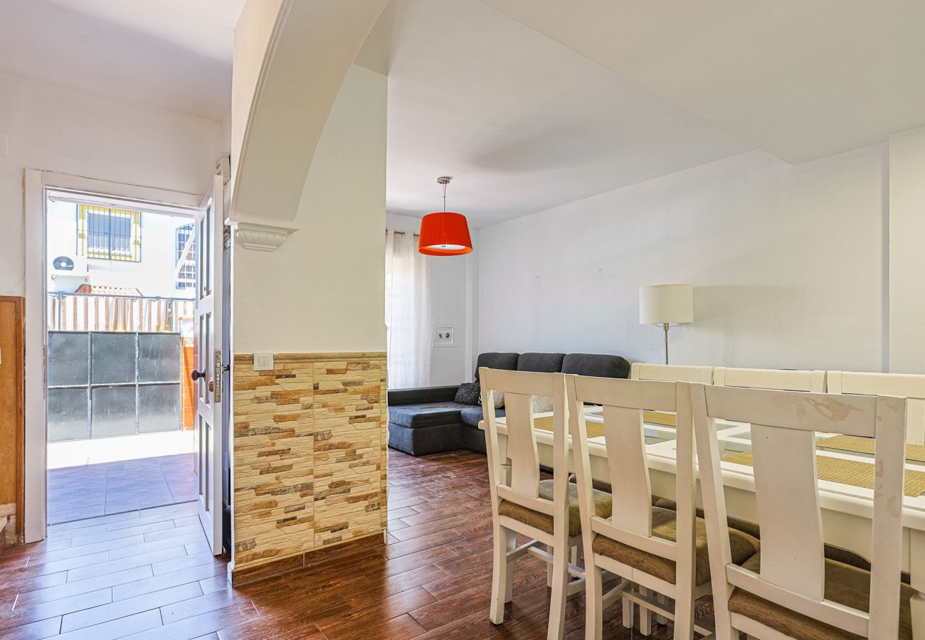 House in Mairena Del Aljarafe - Casa Los Patios Mairena · 6 Pax · 2 Baños · AC