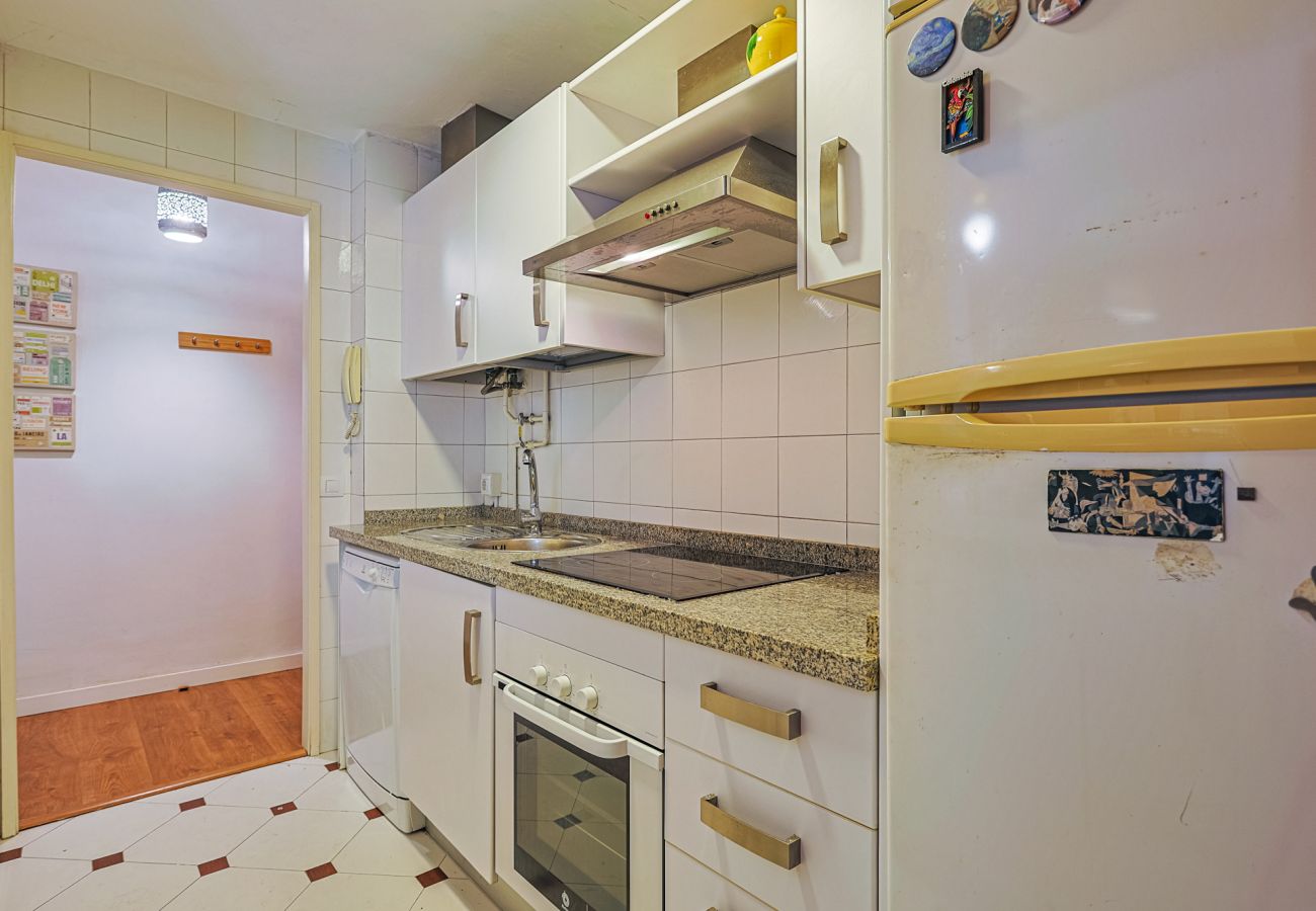 Apartment in Seville - Amplio Apartamento Altozano con Aire Acondicionado